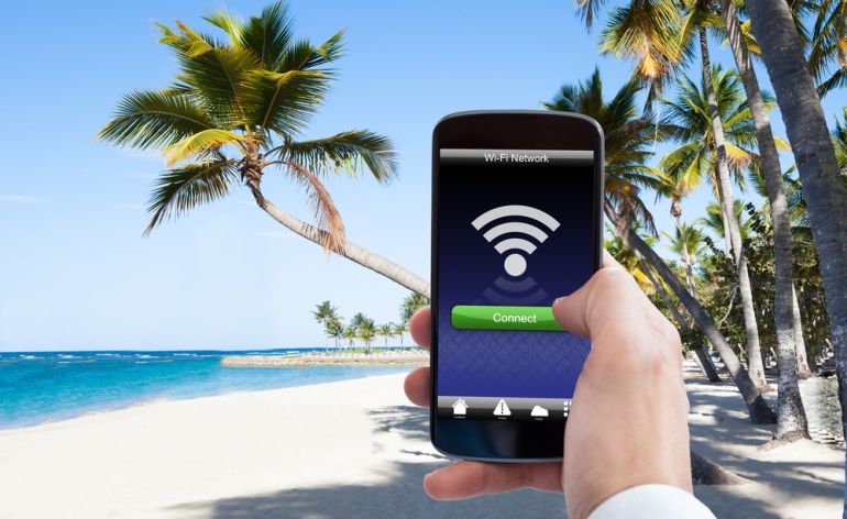 Proteger la privacidad en las WiFi públicas en verano