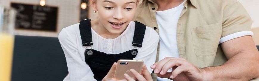 46% de españoles considera necesario que los niños tengan móvil para sentirse parte de su grupo de amigos