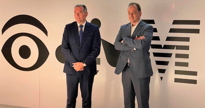 Alianza de Izertis e IBM