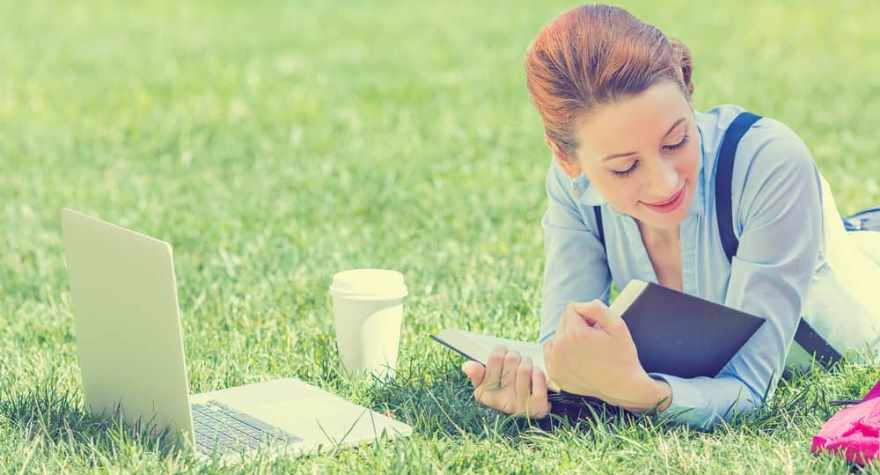 Las habilidades tecnológicas que más se desarrollan en cursos online durante el verano