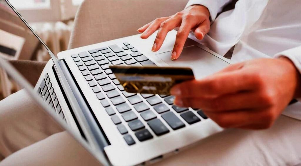 Así compramos tecnología a través de Internet