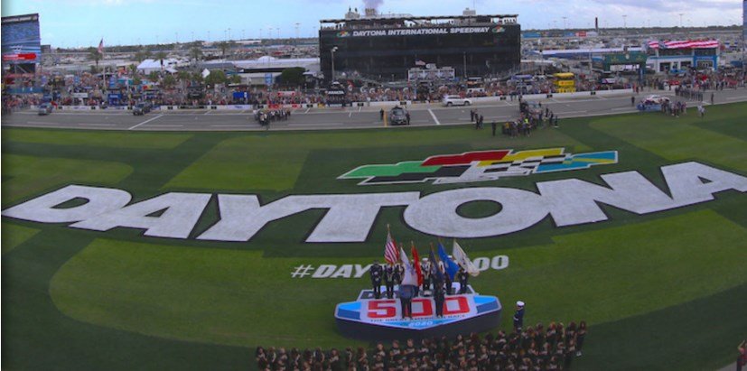 Extreme Networks completa el mayor despliegue de WiFi6 en exteriores en circuitos de la NASCAR