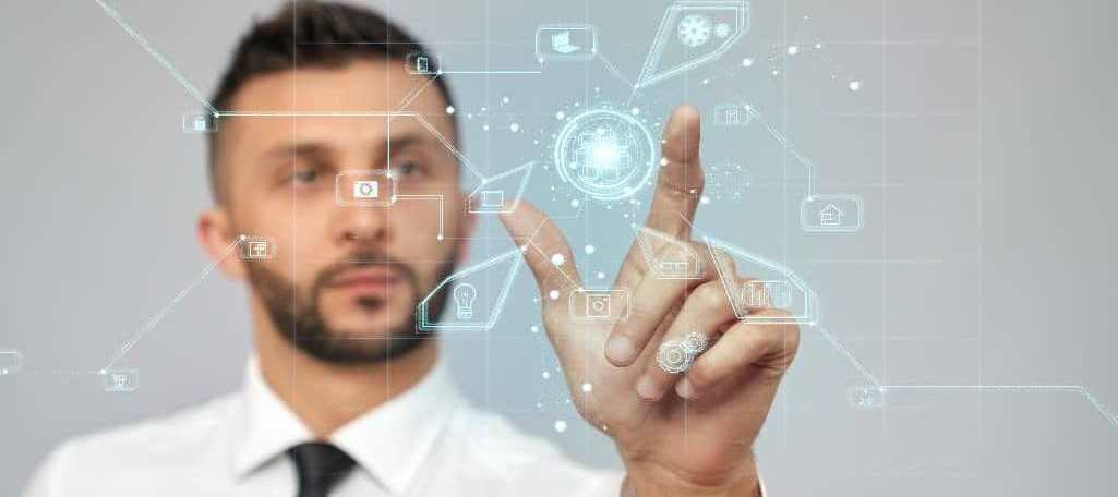 Los españoles destacan por encima de la media europea en competencias digitales