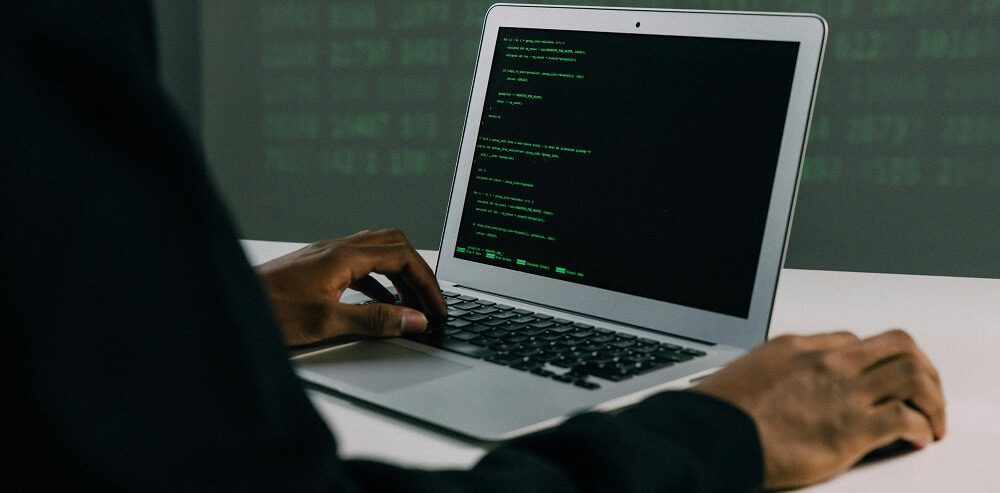 De la Inteligencia Artificial como amenaza a la IA como aliada en la protección de identidades