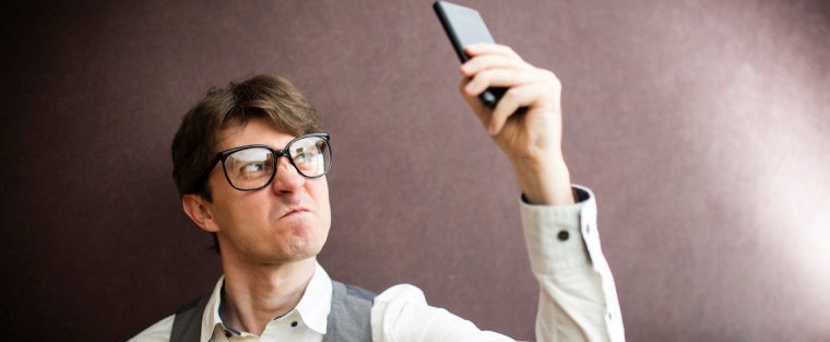 Más de la mitad de los españoles cambiarían su operadora por Google o Apple