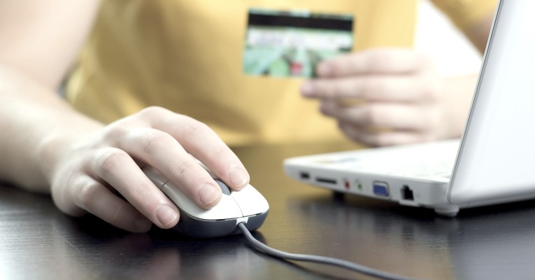 La Banca por Internet y la Banca Móvil ganan cuota a la Banca tradicional