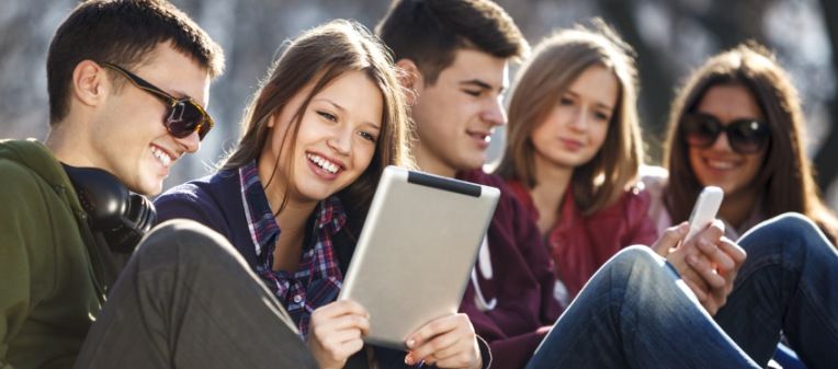 Los riesgos online para los jóvenes en la vuelta al cole