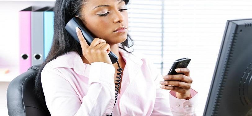 Los smartphones nos distraen y nos hacen menos eficientes en el trabajo