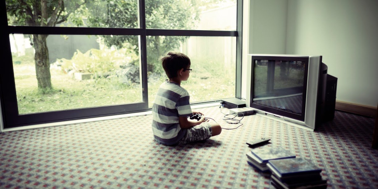 Con o sin vacaciones, demasiados niños jugones