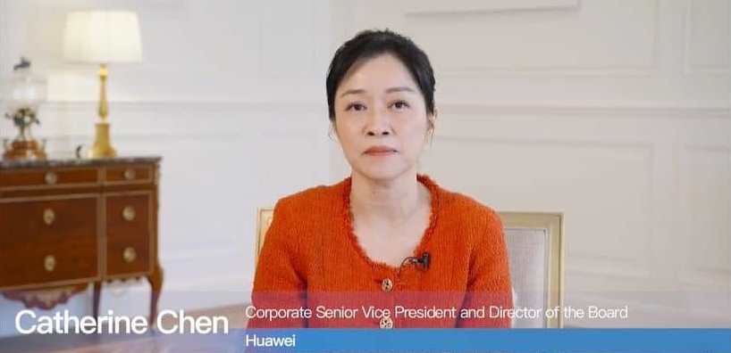 Se necesitan más mujeres líderes en la era digital