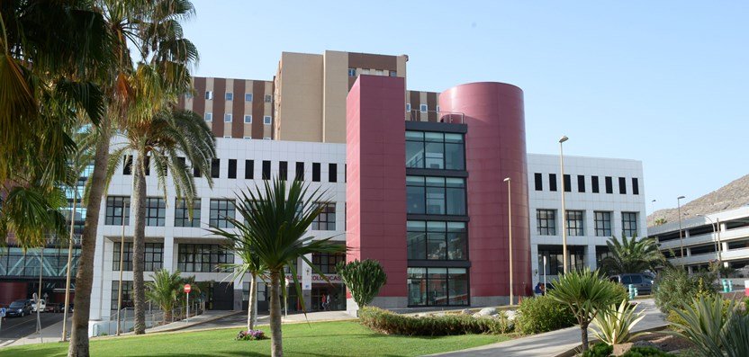 El CHUIMI de Canarias mejora sus comunicaciones y visibilidad de red con Extreme Networks