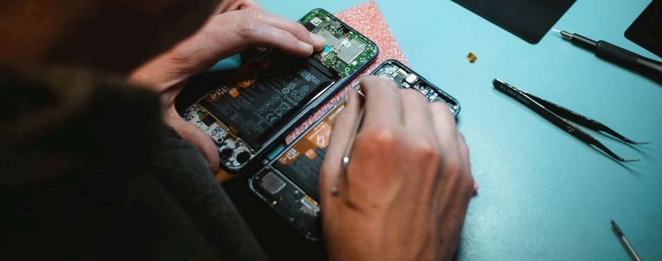 La escasez de chips impulsa a los móviles reacondicionados