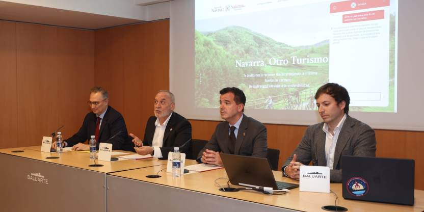 Navarra presenta un asistente virtual turístico basado en IA generativa desarrollado por IBM