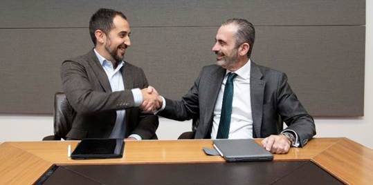 Acuerdo de PwC y Multiverse para la adopción de la IA en empresas