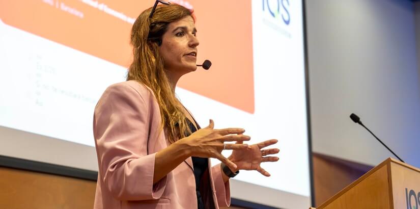 Enseñar a juzgar las respuestas de la IA