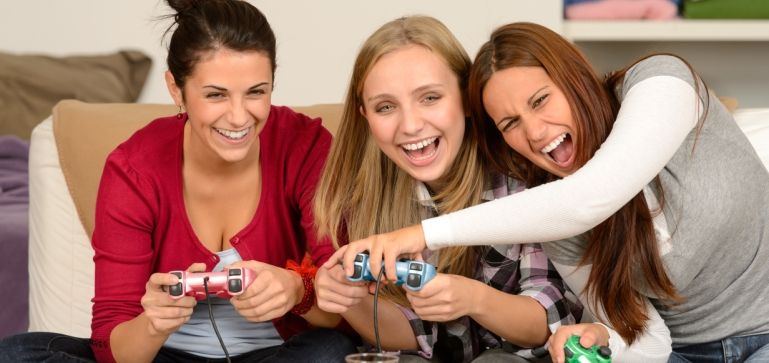 Cada vez más mujeres compiten en los videojuegos