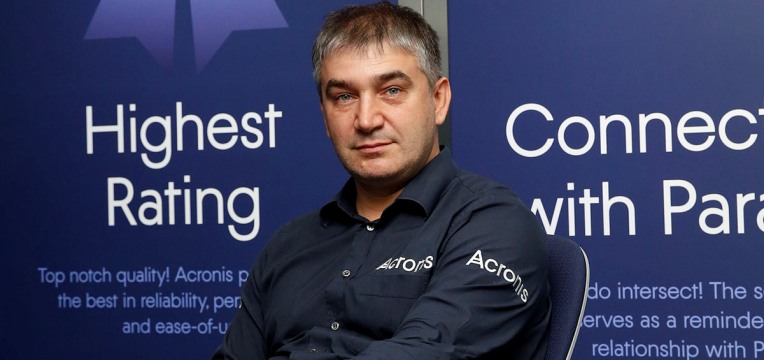 Acronis lanza Acronis True Image 2017, que incluye backup para Facebook